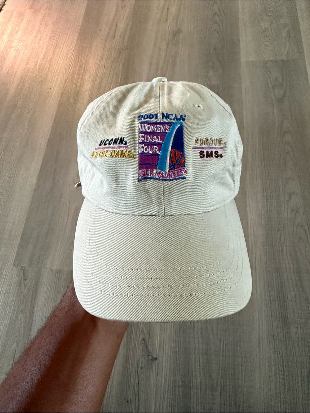 Vintage 2001 NCAA March Madness Women’s final 4 basketball Embroidered Cap